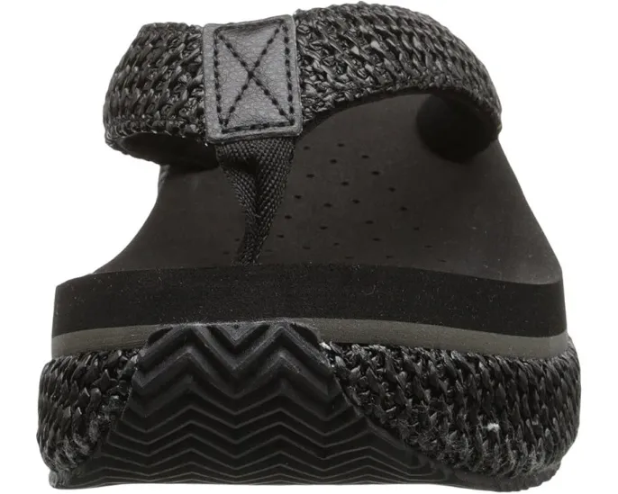 Сандалии VOLATILE Island на платформе с плетеными ремешками и текстурированной подошвой