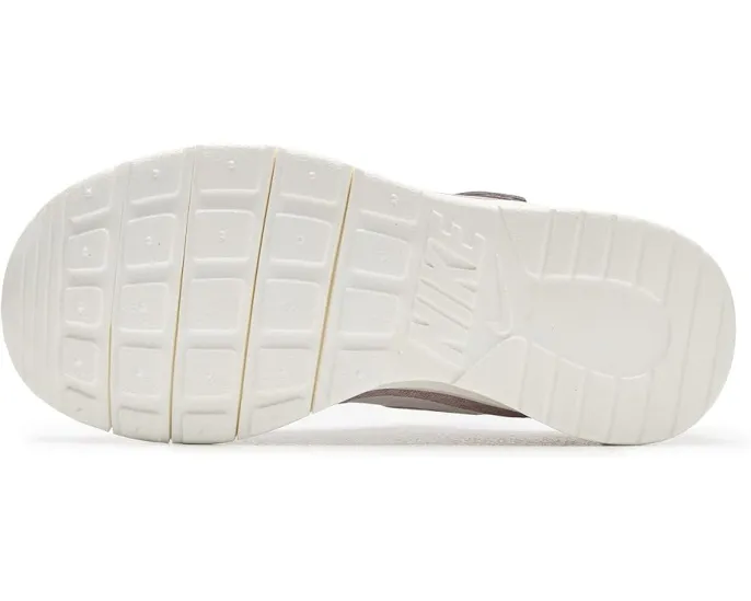 Кроссовки Nike Kids Tanjun EasyOn с липучкой для младших детей