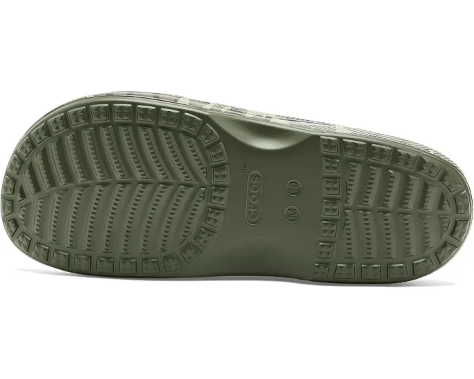 Классические шлепанцы Saturday Slides из пены Croslite от Crocs