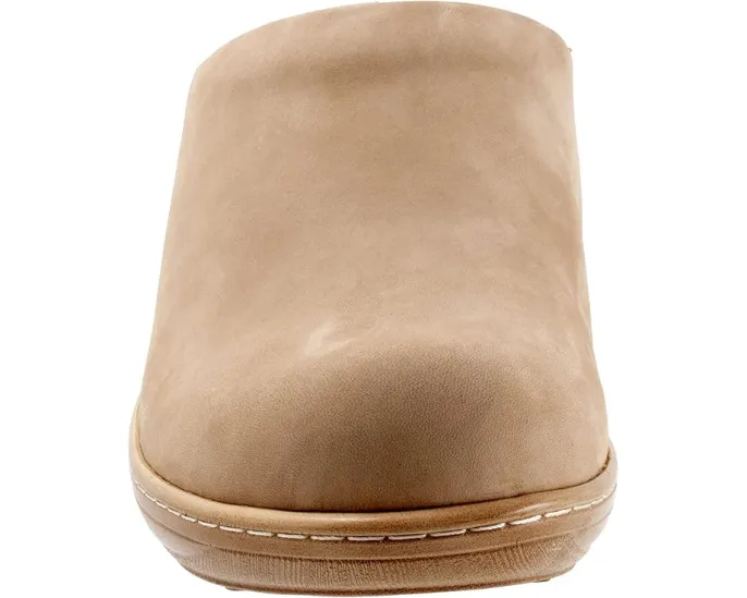 Кожаные клоги SoftWalk Madison с противоскользящей подошвой и съемной стелькой