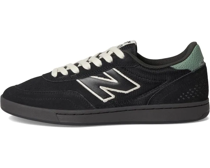 Кроссовки New Balance 440 с замшевым верхом и технологией амортизации