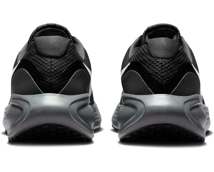 Nike Revolution 8 с мягкой амортизацией для начинающих бегунов