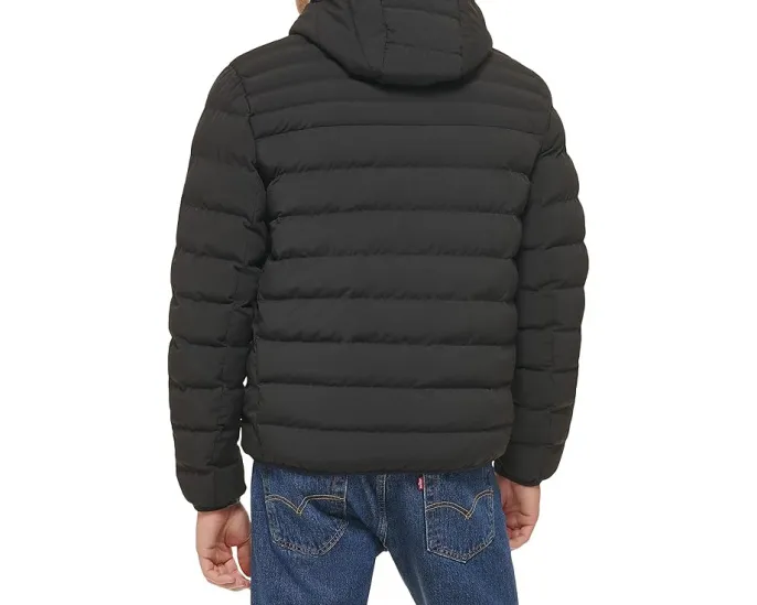 Стеганая куртка Levi's Stretch с двумя карманами и капюшоном