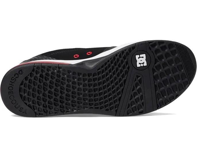 Кроссовки DC Versatile с кожаным верхом и технологией UNILITE