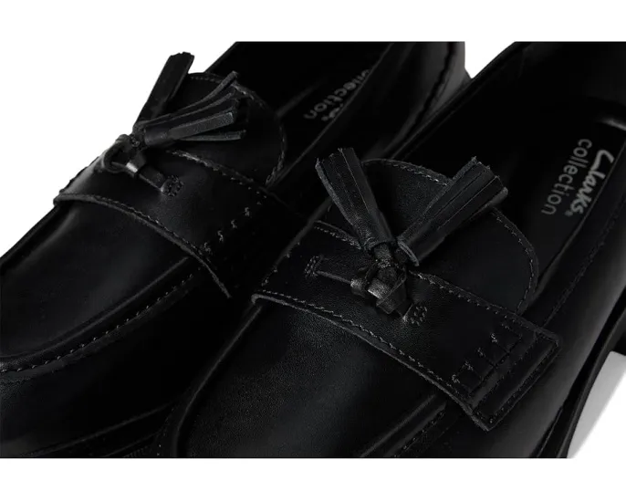 Лоферы Clarks Lauryl Tassel с кисточкой и квадратным каблуком