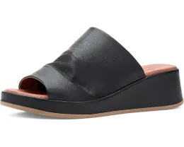 Босоножки Patsey на платформе от Miz Mooz с круглым открытым мысом