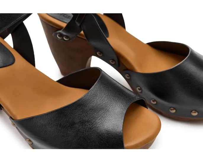 Сандалии Kork-Ease Gwen с открытым носком и ремешком на пряжке