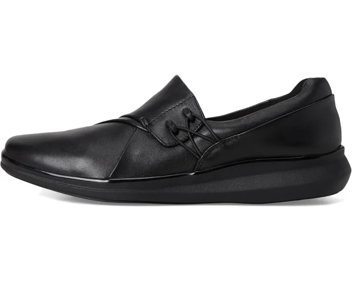 Слипоны Clarks Lynell с клиновидным каблуком и стелькой для поддержки