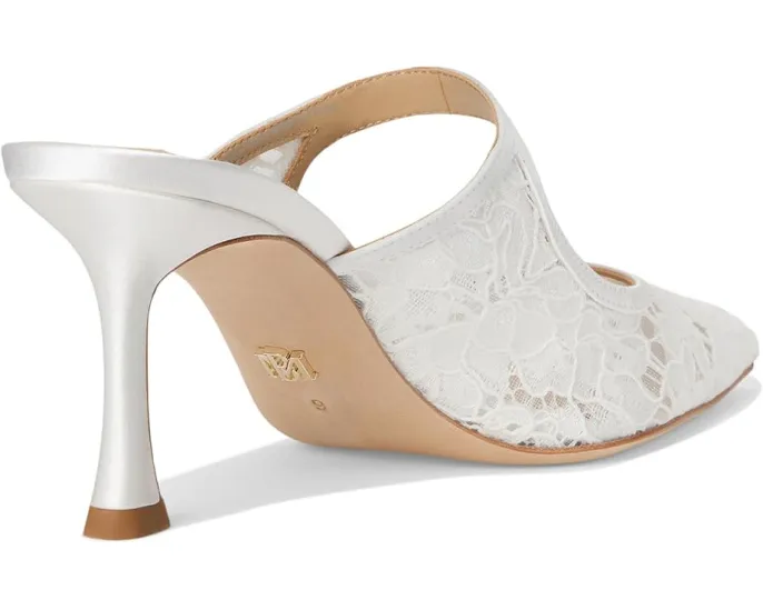 Туфли Oaklyn от Badgley Mischka на шпильке с острым носком и кружевными деталями