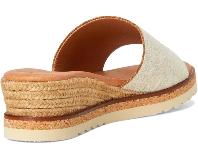 Сандалии Andre Assous Nessie на платформе с плетеным каблуком и миндалевидным носком