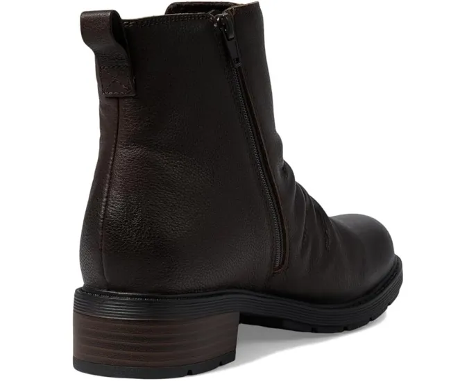Ботинки Clarks Hearth Rose из кожи с эффектом смятия и высотой до икры