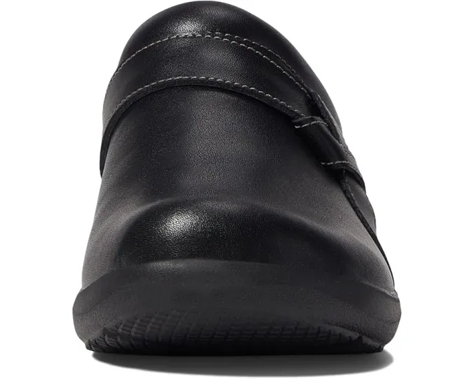 Клоги Clarks Angie Mist с мягкой кожей и подошвой EVA