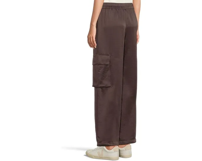 Широкие штаны карго из жидкого атласа Barefoot Dreams