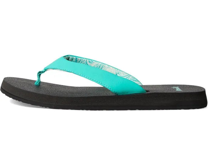 Сланцы Sanuk Yoga Mat II с оригинальной стелькой из коврика для йоги и переработанной подошвой