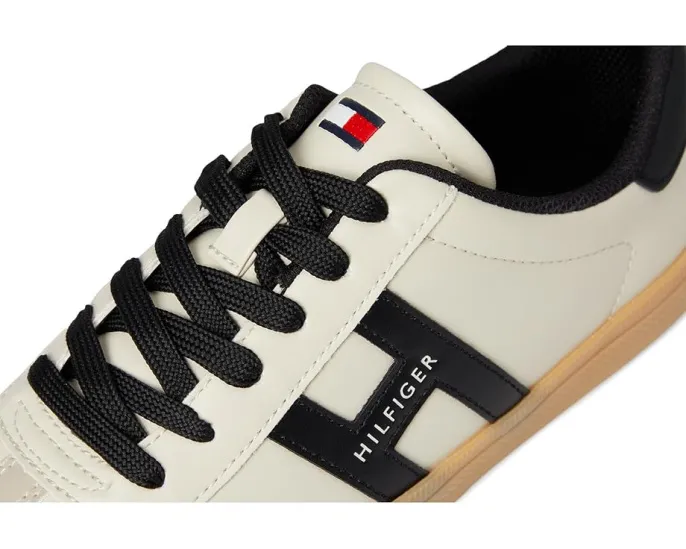 Кроссовки Tommy Hilfiger Lexeih с ретро-дизайном и контрастным задником