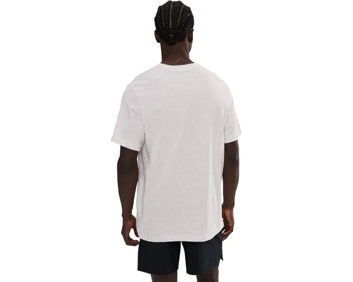 Футболка Nike Sportswear Club с вышитым логотипом Futura из 100% хлопка