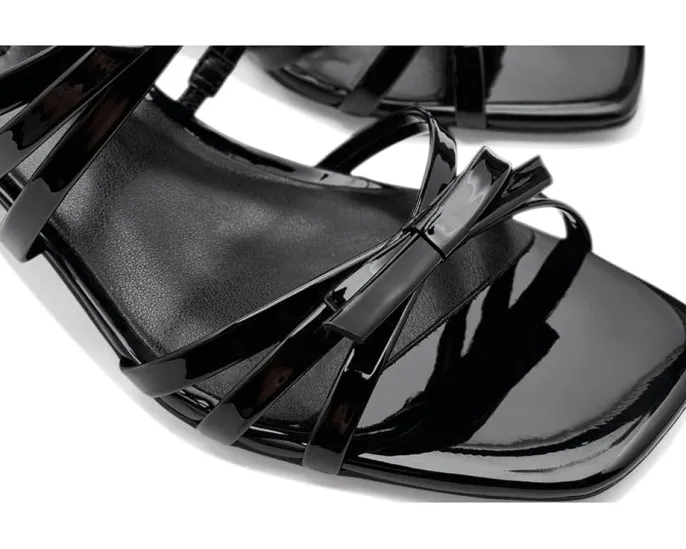 Сандалии Bandolino Mattien с ремешками и бантом на среднем квадратном каблуке