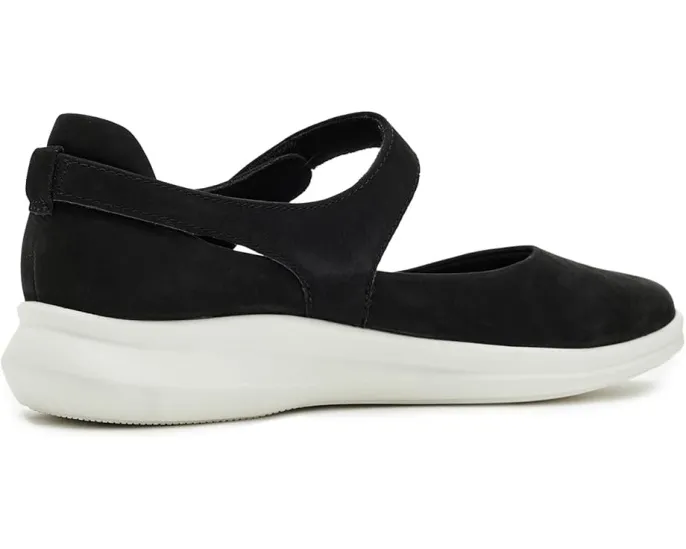 Повседневные туфли Clarks Lynell Strap с ремешком на липучке и клиновидным каблуком