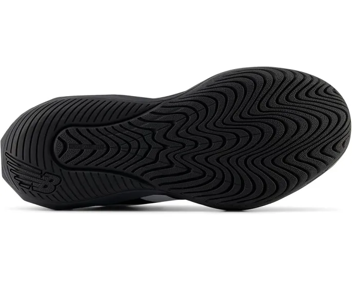 Теннисные кроссовки FuelCell 796V4 с энергоотдачей от New Balance