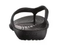 Шлепанцы Kadee II Flip от Crocs из материала Croslite с вентилируемым верхом