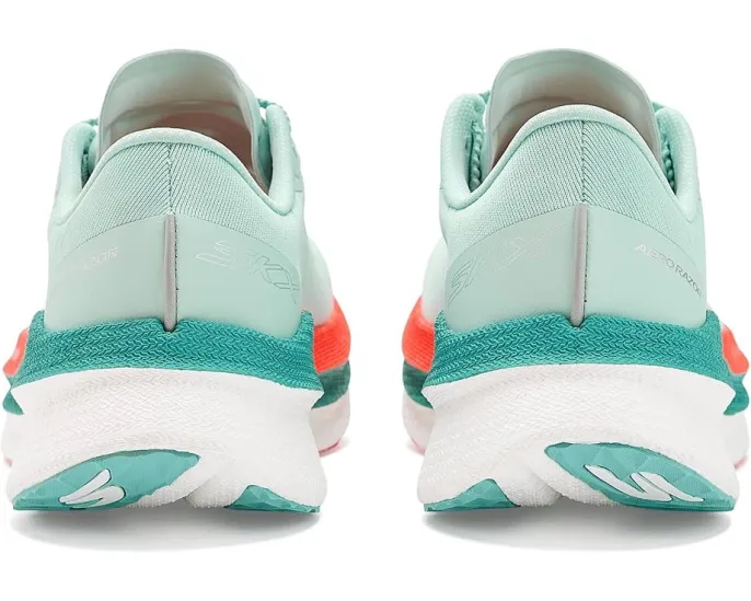 Кроссовки Skechers Aero Razor с технологией Hyper Burst Pro