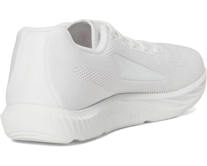 Кроссовки Altra Escalante 4 с технологией FootPod и дышащим верхом