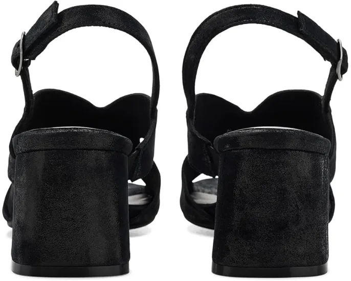 Сандалии Vaneli Daffy на платформе с ремешком на пряжке и каблуком 1 1/2 дюйма (3.81 см)