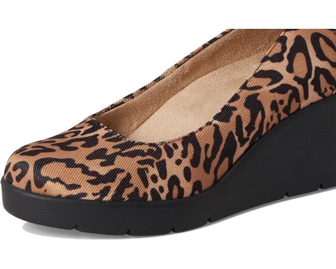 Туфли Naturalizer About Time на танкетке с закрытым мыском и эластичной вставкой