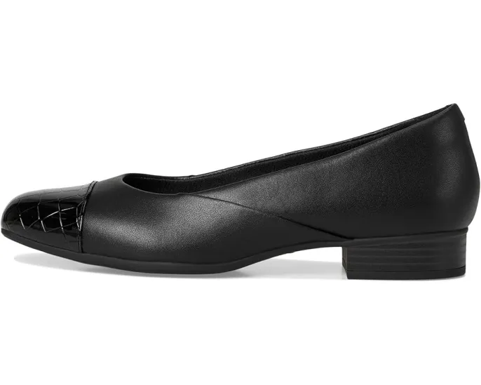 Слипоны Clarks Juliet Rise с декоративным мыском и устойчивым каблуком
