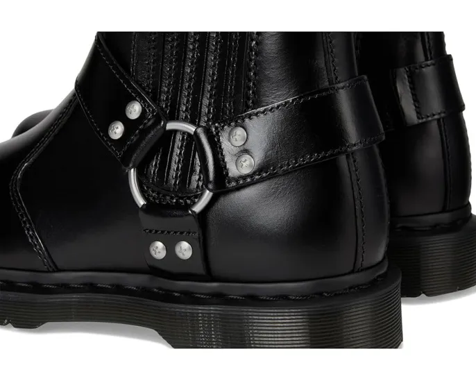 Chelsea ботинки Dr. Martens 2976 Harness из черной анилиновой кожи с декоративными шпильками