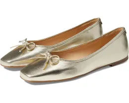 Балетки Bernardo Gwynn из кожи с бантом и формованной стелькой