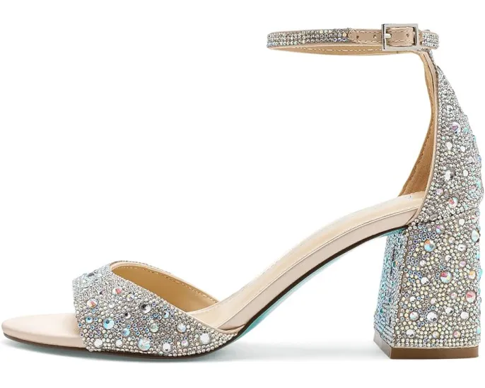 Босоножки Blue by Betsey Johnson Kami с открытым носком и украшениями