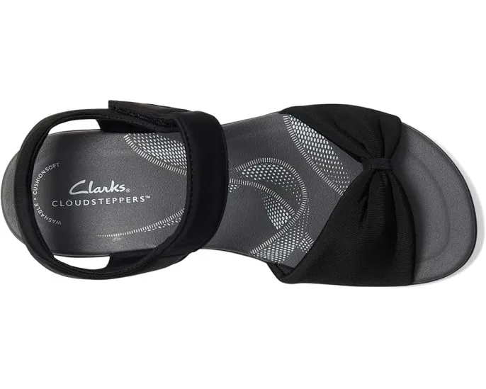 Сандалии Clarks Breeze Rae Sara из мягкого нубука на платформе