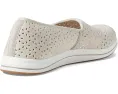 Кеды Breeze Emily на липучке с лазерной резкой в цветочном дизайне от Clarks