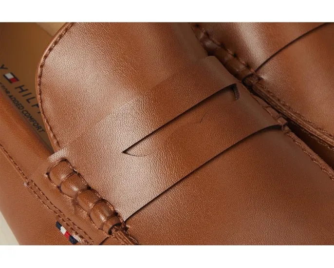 Лоферы Tommy Hilfiger Ladden с пеной памяти и белой подошвой