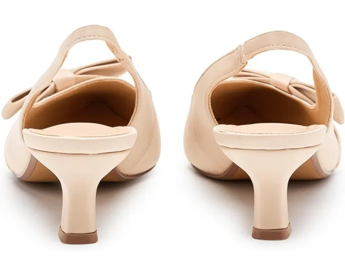 Туфли Paloma на низком каблуке kitten heel с мысом и ремешком через пятку