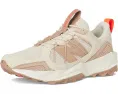 Кроссовки New Balance Tektrel с цветными блоками и петлями для удобства