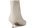 Ботильоны Arely с острым носком на каблуке от Journee Collection