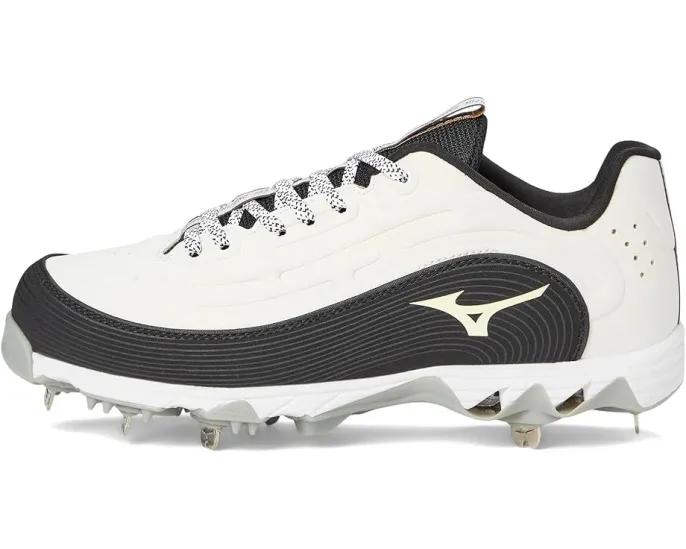 Бутсы бейсбольные Mizuno 9-Spike Swift 8 Low Metal бело-черные