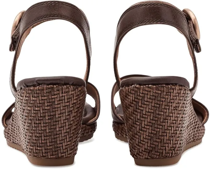 Босоножки Sofft Inez Leather на танкетке