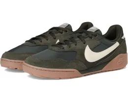 Кроссовки Nike Terra Manta Suede с протектором для бездорожья