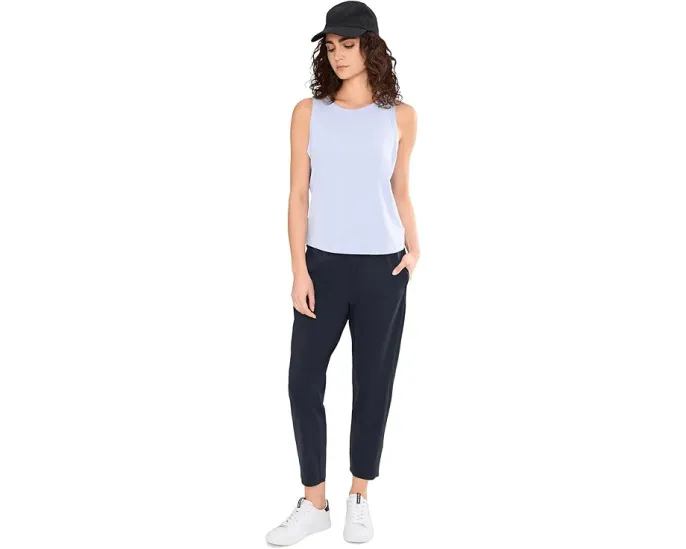 Брюки TravisMathew Moveknit Resilience с зауженным кроем и двумя карманами