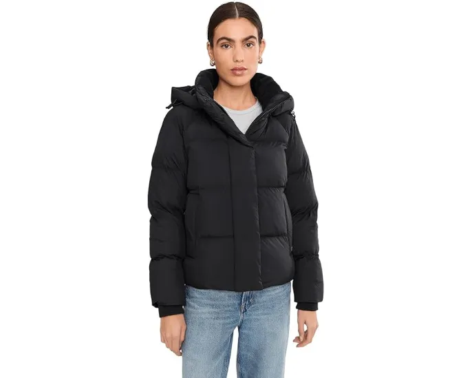 Куртка-пуховик Levi's с капюшоном и утеплителем