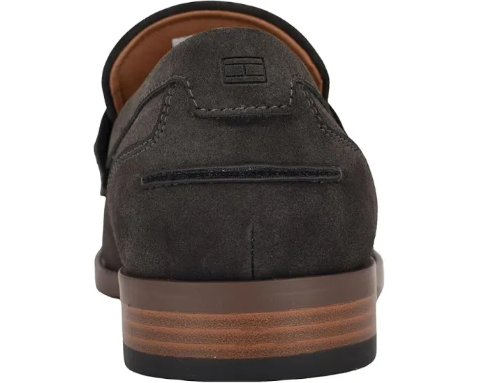 Лоферы Tommy Hilfiger Yoron с планкой на подъеме и памятью формы