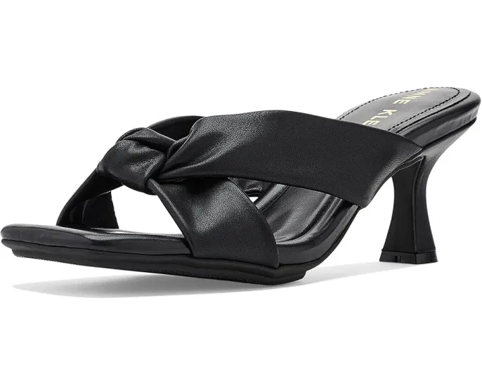 Босоножки Anne Klein Jezebel с завязанными ремешками и технологией iFlex