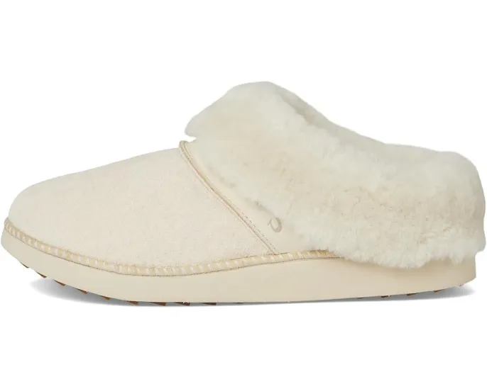 OluKai Домашние тапочки Ku‘I из натуральной кожи с меховой подкладкой