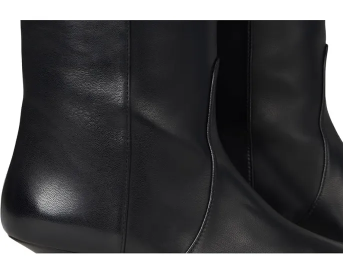 Ботильоны Stuart Weitzman Naomi 50 с острым носком и каблуком-стилет