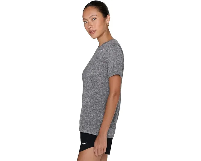 Футболка Nike Dri-FIT Relaxed с коротким рукавом и свободным кроем