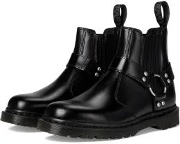 Chelsea ботинки Dr. Martens 2976 Harness из черной анилиновой кожи с декоративными шпильками