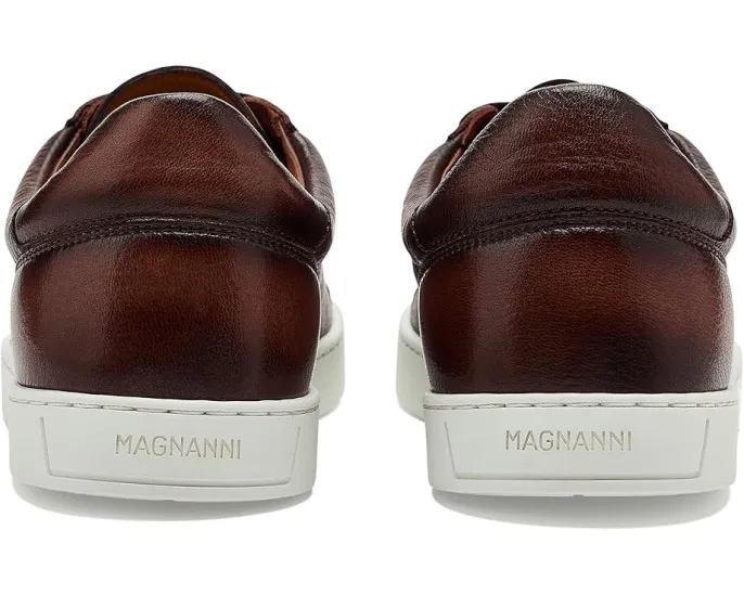 Кроссовки Magnanni Leve с двойной пряжкой и перфорацией